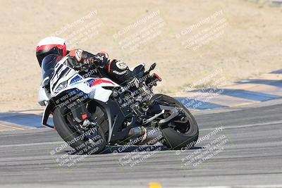 media/Nov-16-2025-Race Pace (Sun) [[8c5fa54630]]/Verified Riders/1-Turns 9 and 10 (925am)/